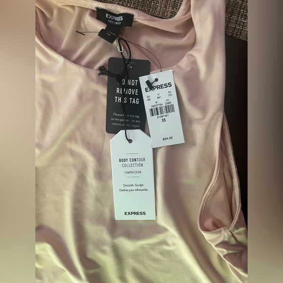 Express Body contour compression bodysuit - Picture 2 of 3